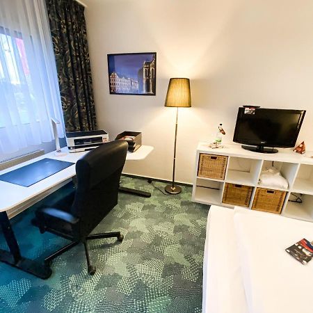 Airport Hotel Erfurt Esterno foto