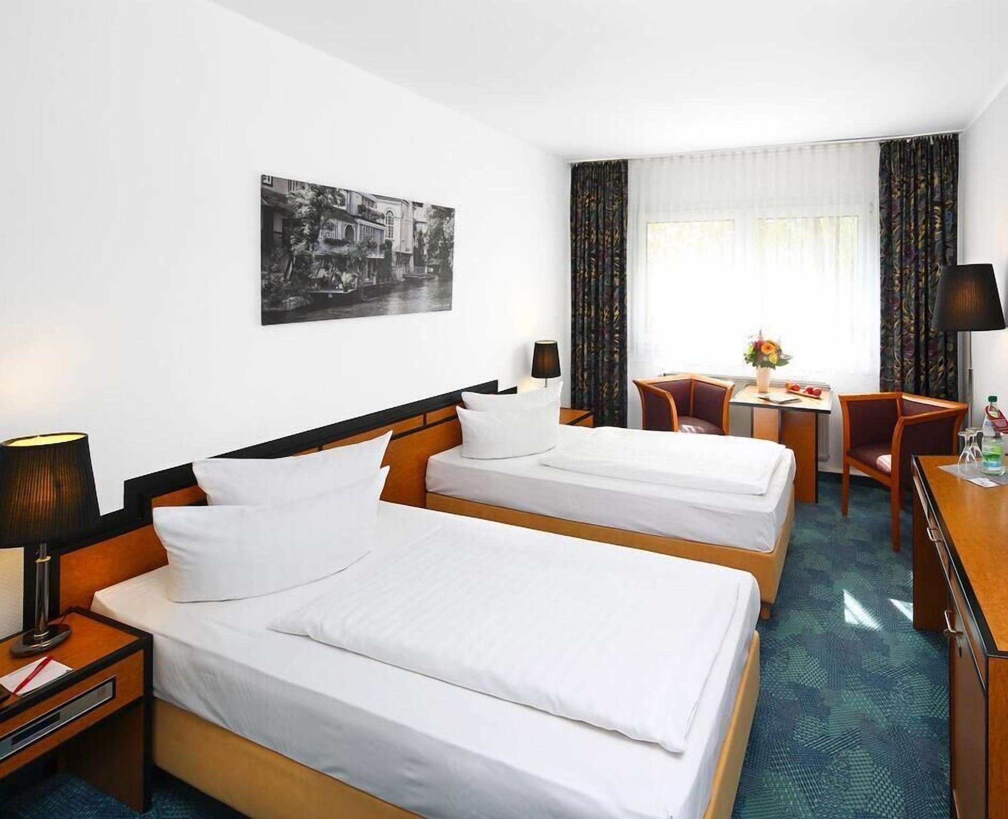 Airport Hotel Erfurt Esterno foto