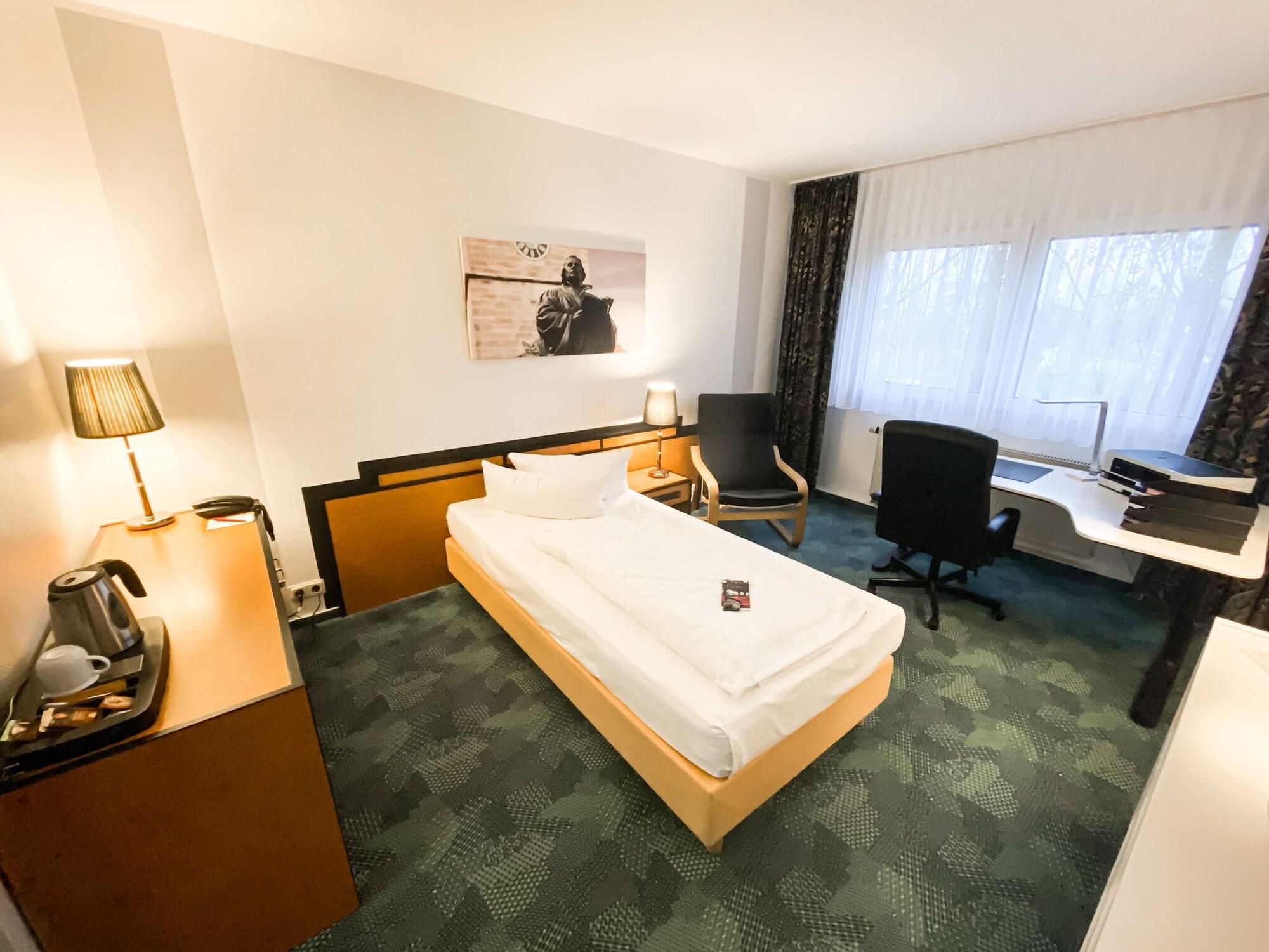 Airport Hotel Erfurt Esterno foto