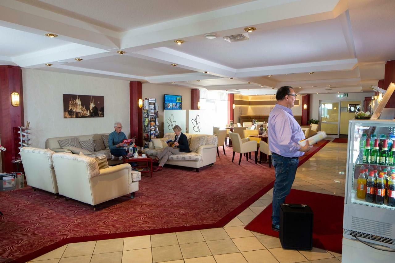 Airport Hotel Erfurt Esterno foto